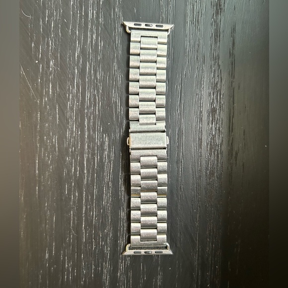 Stainless Steel Apple Watch band - Picture 2 of 4